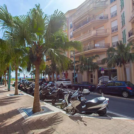 Grand 2p Face Avec Balcon, Parking, Piscine Et En Centre-ville A - Fr-1-196-284 * Menton