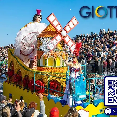 Apartman Grand 2p Face Avec Balcon, Parking, Piscine Et En Centre-ville A - Fr-1-196-284 *